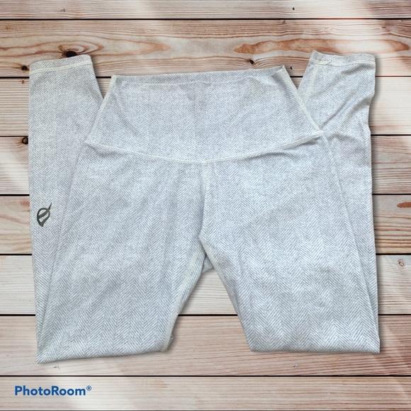 Ptula Alainah Herringbone Legging - Picture 4 of 4